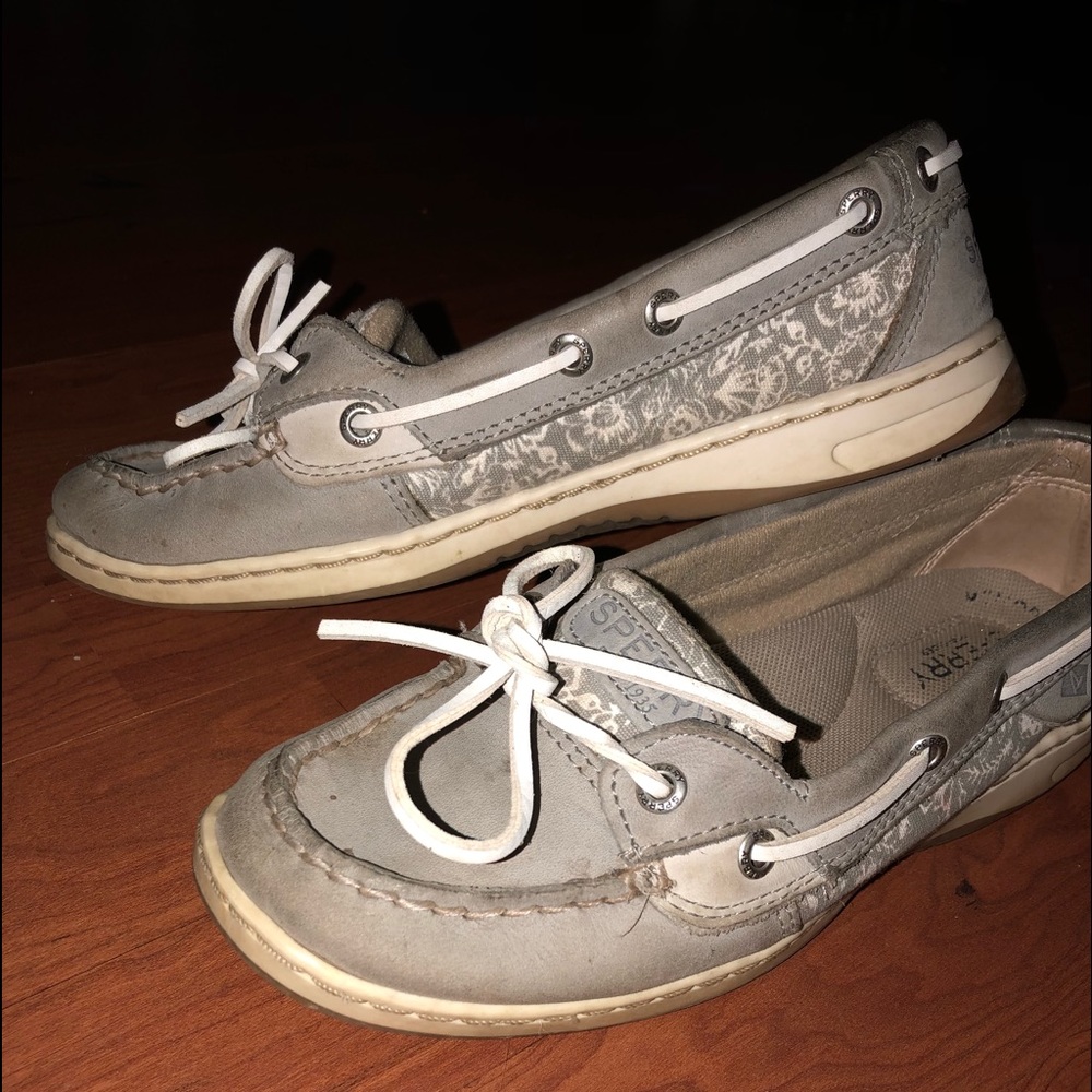 Sperry Gray Flats with Classic Moccasin Design